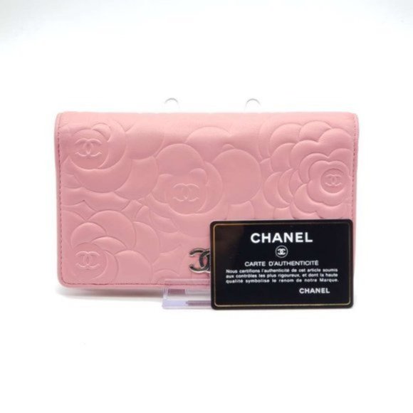Authentic Chanel Camellia Rose Pink Bifold Wallet - Picture 3 of 15